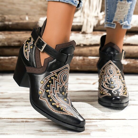 Western Cutout Studded Stitched Ankle Bootie Fits Sz 10 - Picture 9 of 10